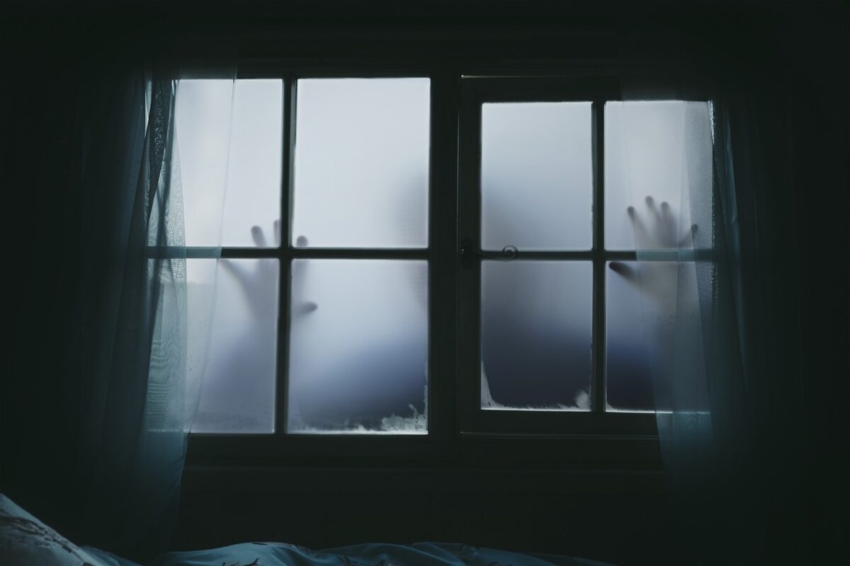 Annabelle, la bambola misteriosa e la strana morte dell’ispettore Rivera