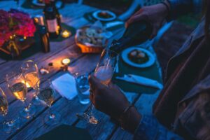 Il cucchiaino nello champagne funziona davvero?