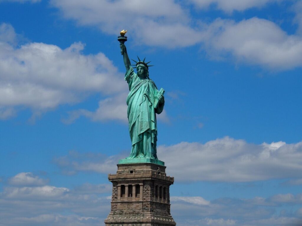 La Statua della Libertà non era verde: svelato il perché La Statua della Libertà non era verde: svelato il perché