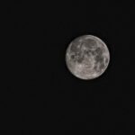 La Luna si sta restringendo: cosa sta succedendo davvero sotto la sua superficie?